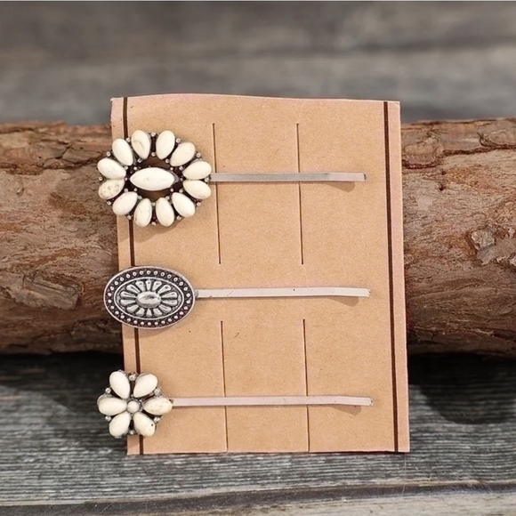 Accessories - Cream & Silver Hair Pin Set